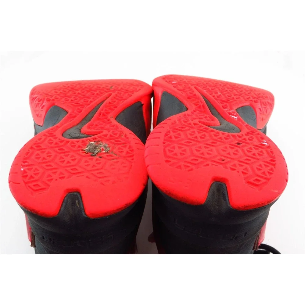 Nike Boys' Athletic Shoes Size‎ 3.5 Red Synthetic Lightweight Supportive Sport